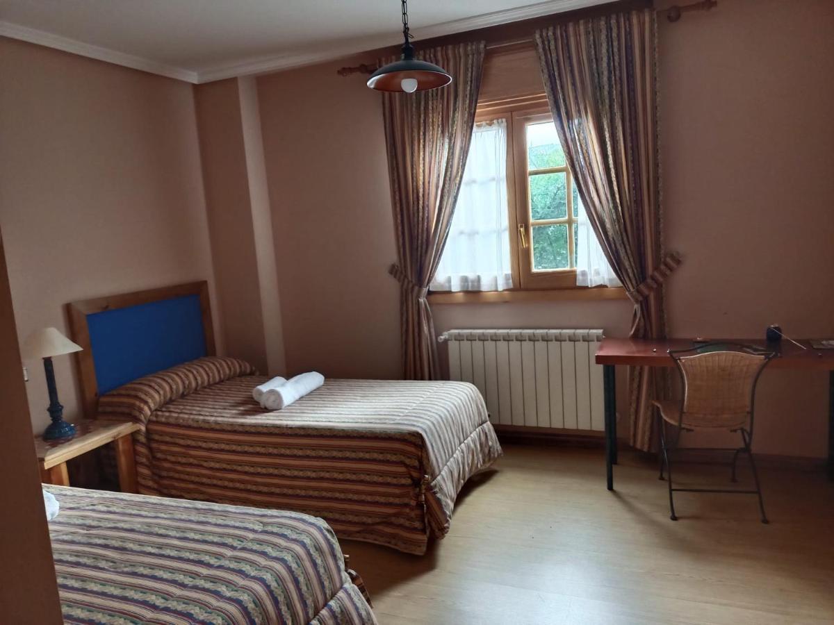 Hotel Pico Espiguete Alba de los Cardaños Exteriör bild
